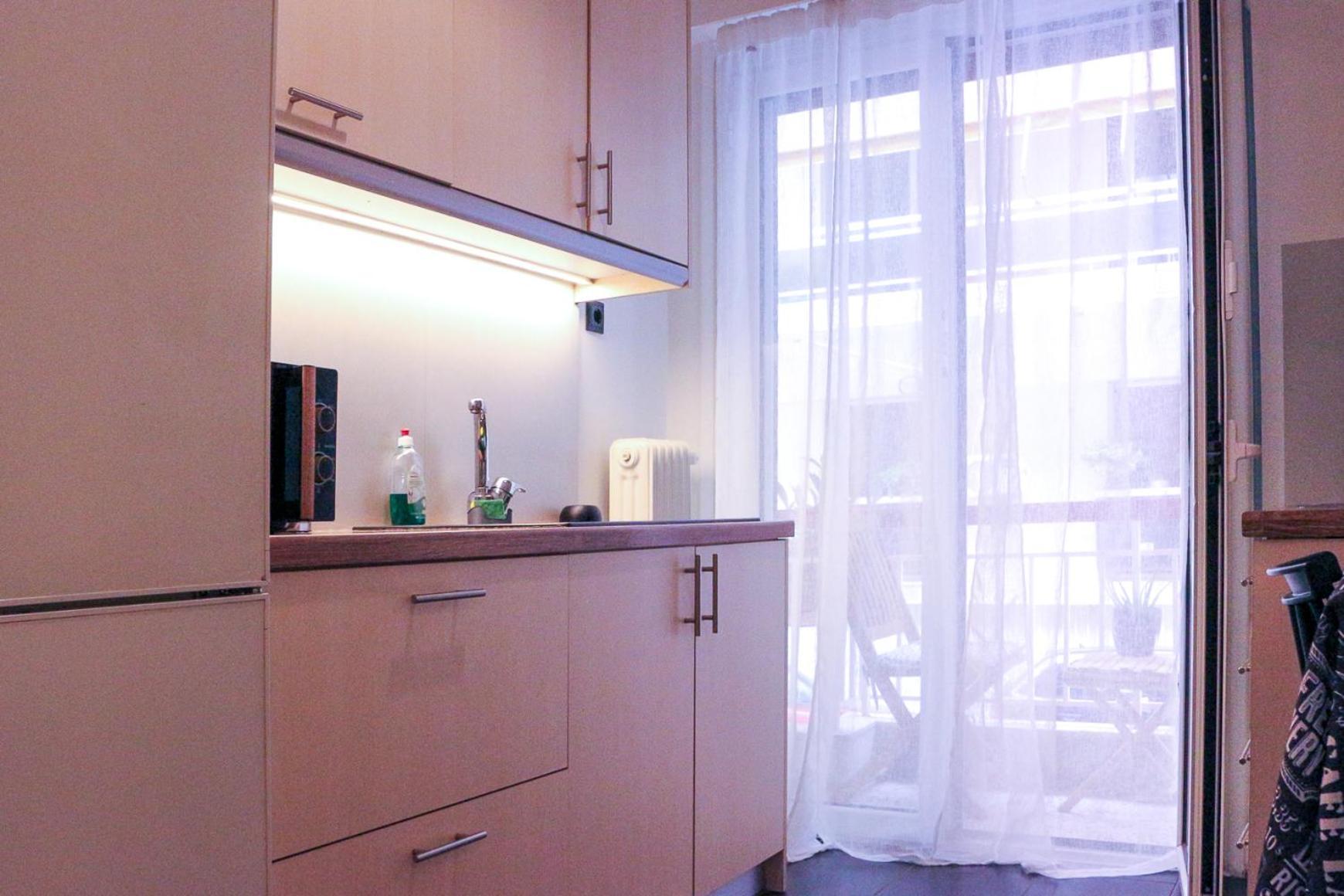 Cozy Apartment Downtown Atenas Exterior foto